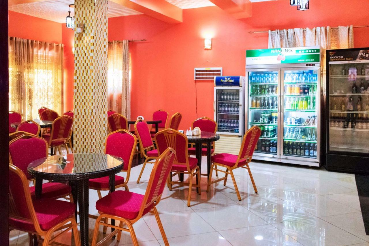 Sibyangu Standard Hotel Kampala Luaran gambar